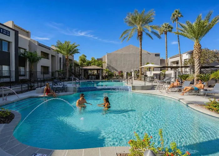 Prime Location Pool Gym Balcony Parking Washer And Dryer Apartment Scottsdale